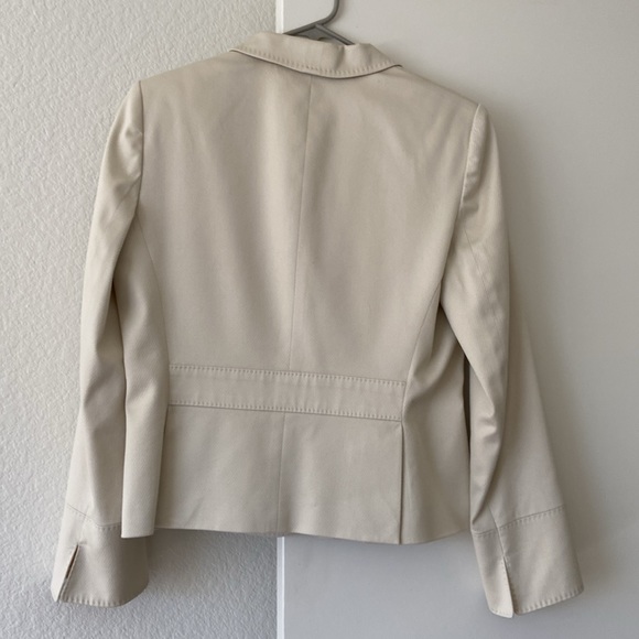 Anne Klein two piece suit. Single breast jacket and skirt. - Picture 2 of 5